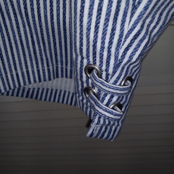 Allison Daley Capri Pants Size 24W Nautical Blue Stripe Criss Cross Pull On - Picture 3 of 8